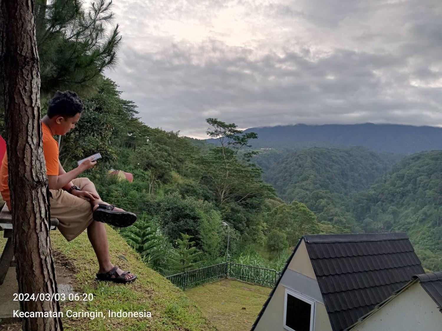 Cover Image for LINGKUNG GUNUNG ADVENTURE CAMP (RESORT & RESTO)