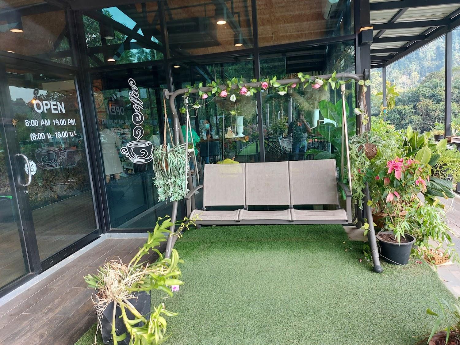 Cover Image for Bridge Hill Cafe