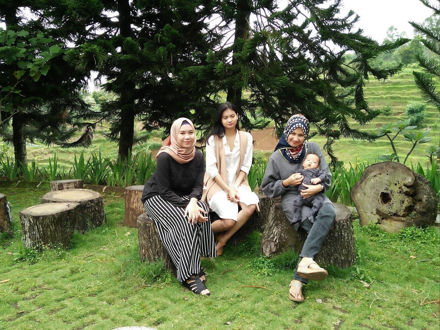 Cover Image for Bukit Cikahuripan Resort