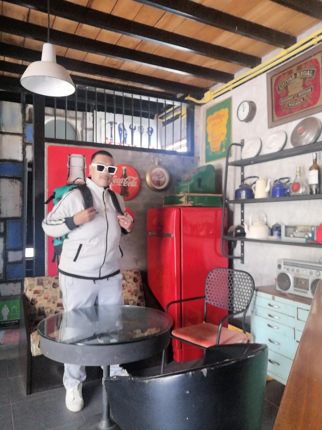 Cover Image for Tao kea Lao Garage