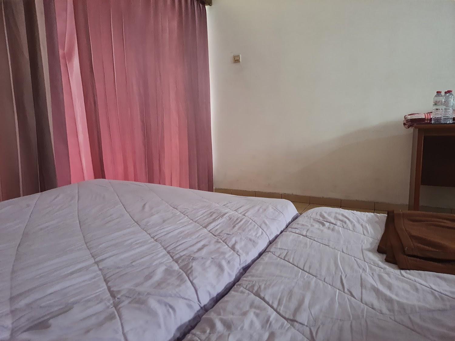 Cover Image for Villa Enggal