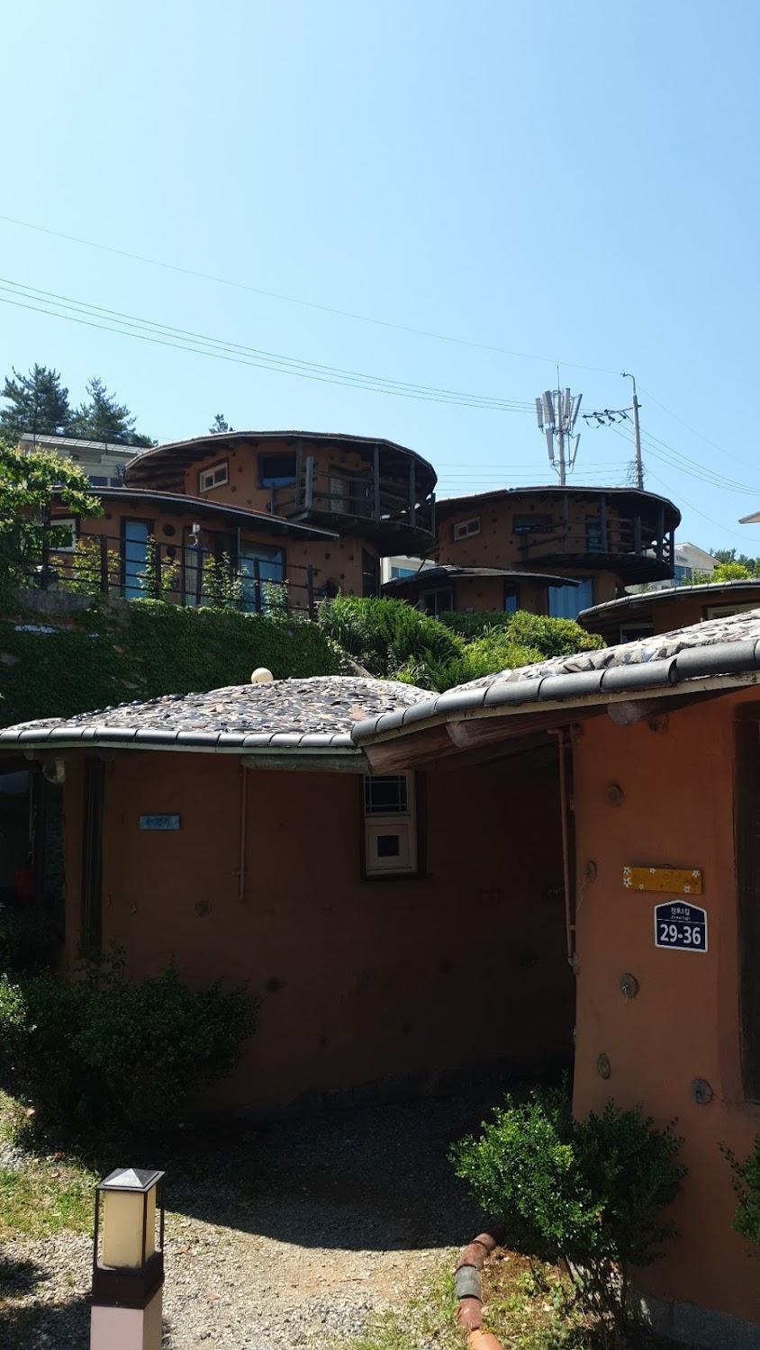 Cover Image for Yeosu Dream Clay House