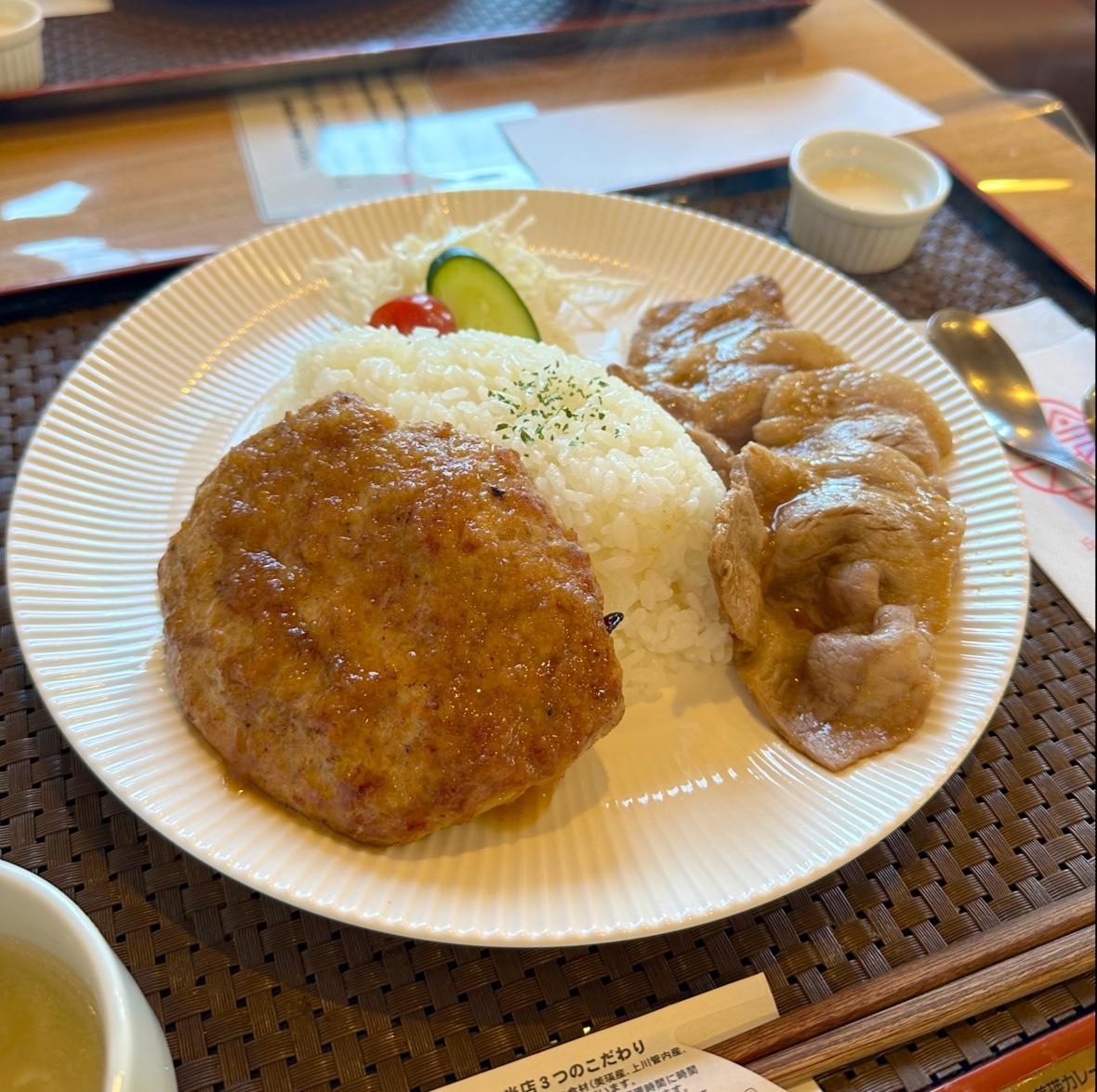 Cover Image for 駅の見えるレストラン＆カフェ KOERU