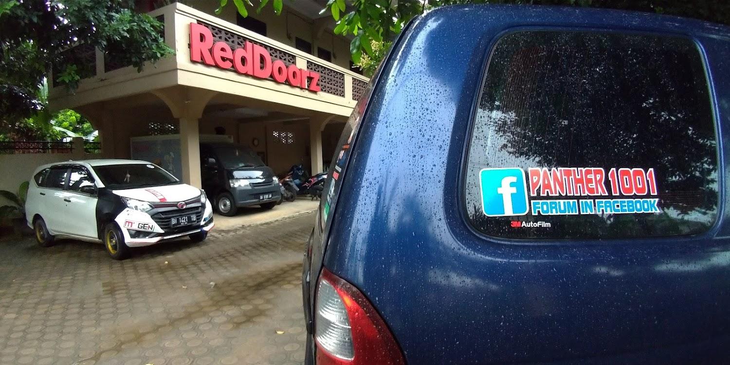 Cover Image for RedDoorz Syariah near Jamtos Jambi 2