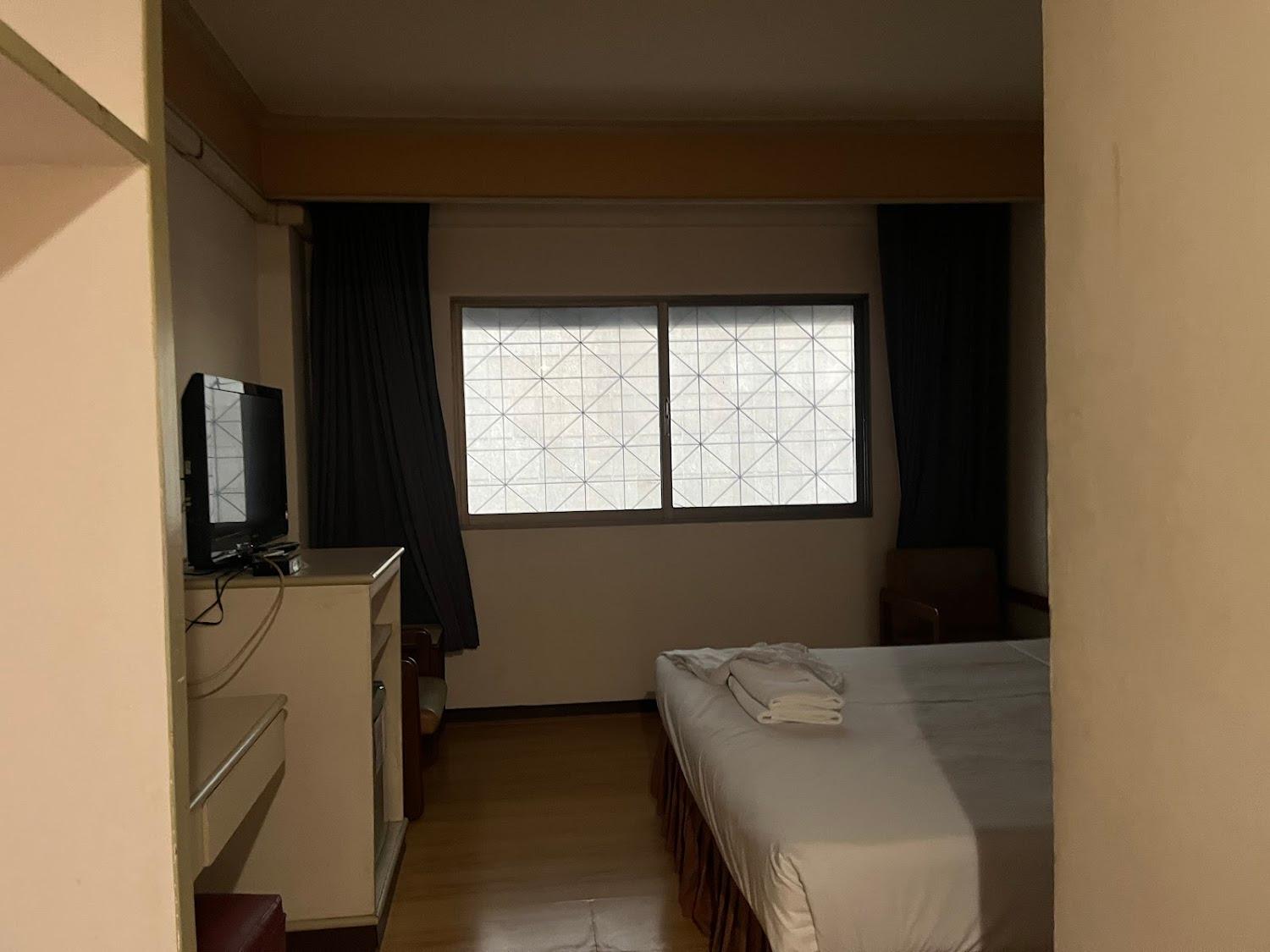 Cover Image for Sakura Hotel