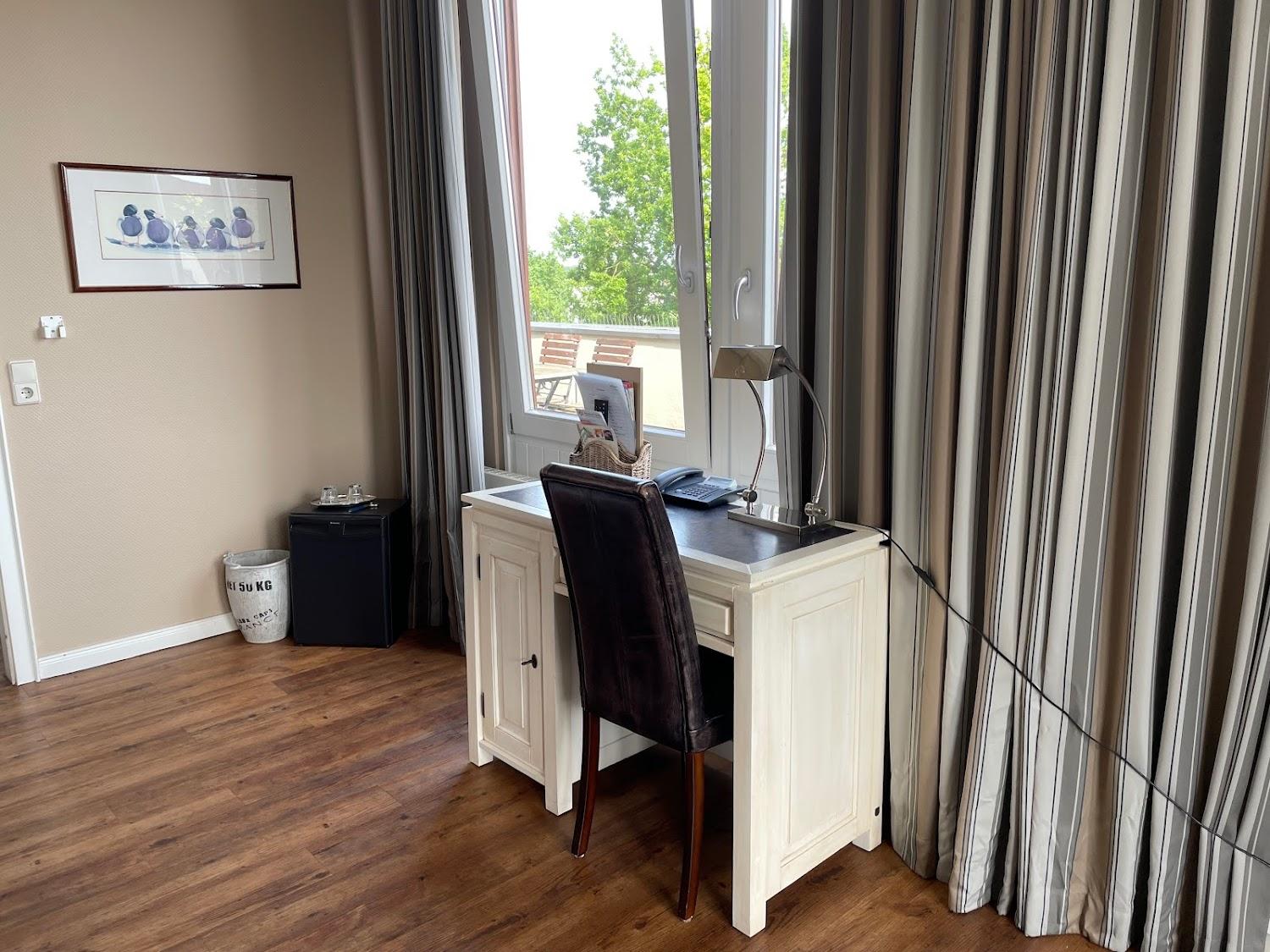 Cover Image for Hotel Am Kaponier GmbH