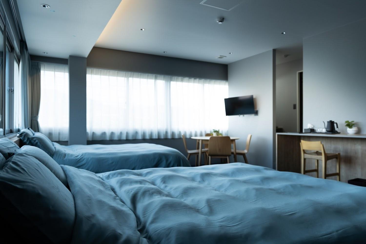 Cover Image for REEL HOTEL