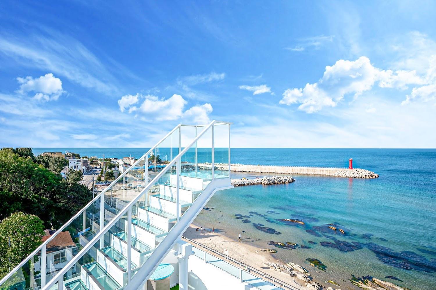 Cover Image for 지브펜션(ZIV)