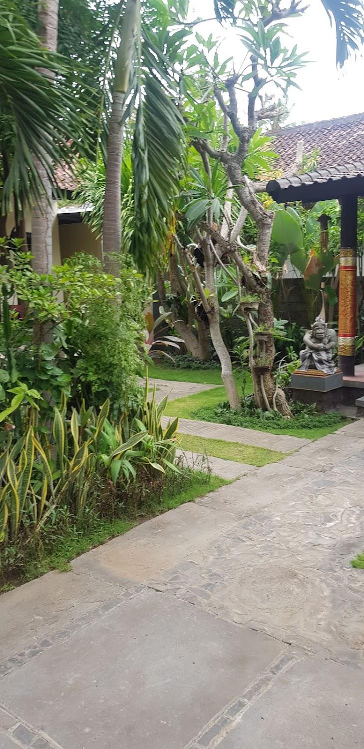 Cover Image for Giri Sari Guest House