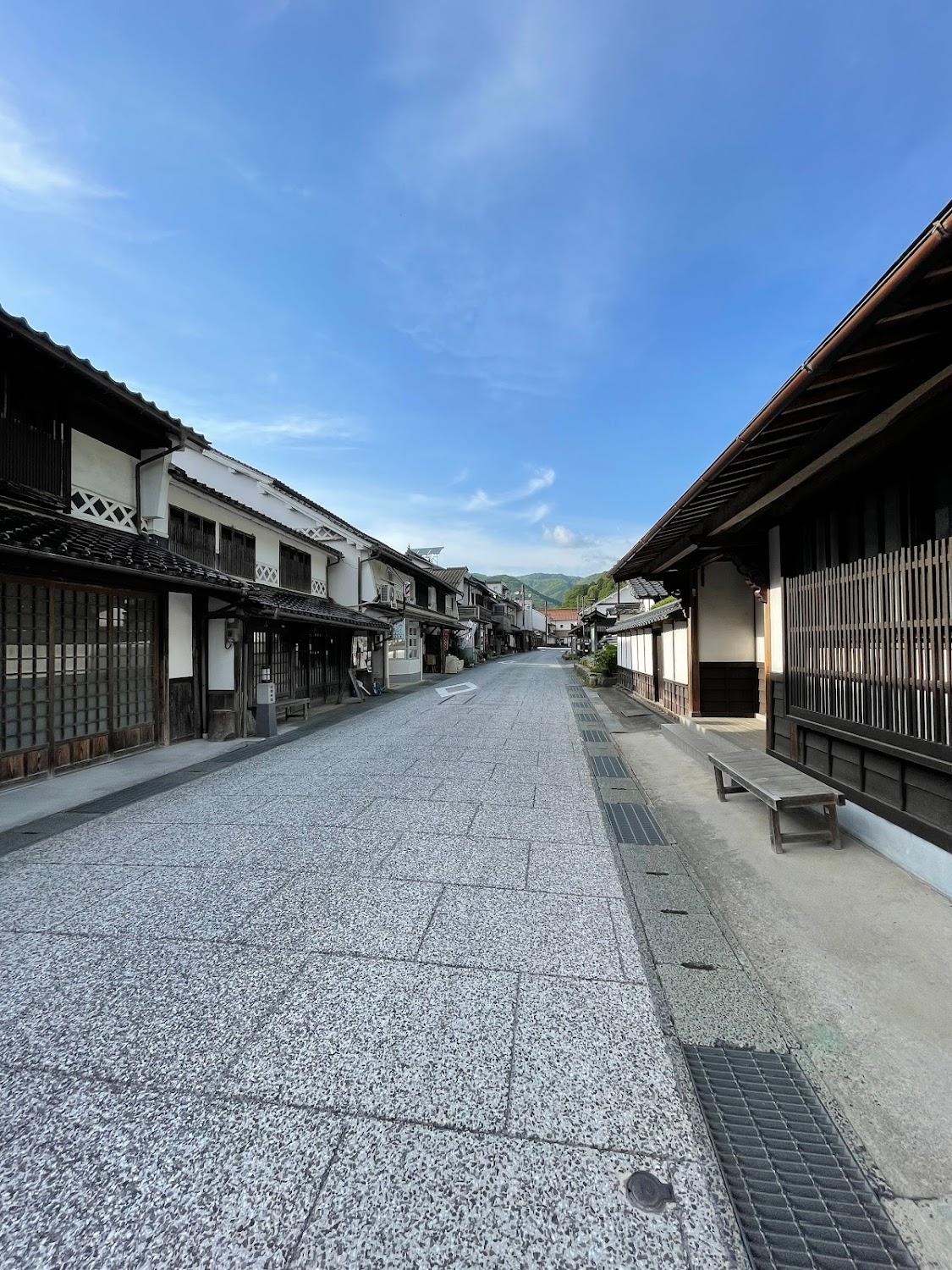 Cover Image for Maniwa