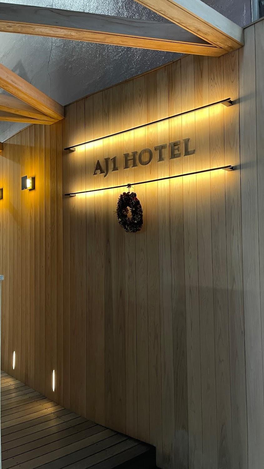Cover Image for AJ1HOTEL