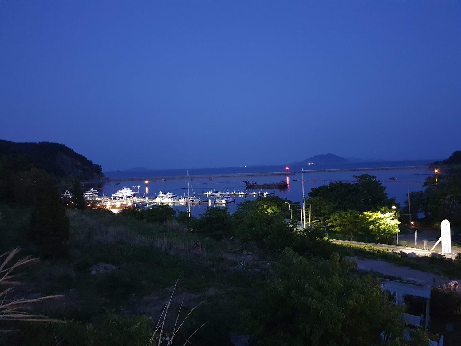 Cover Image for Namhae Oceanview Pension
