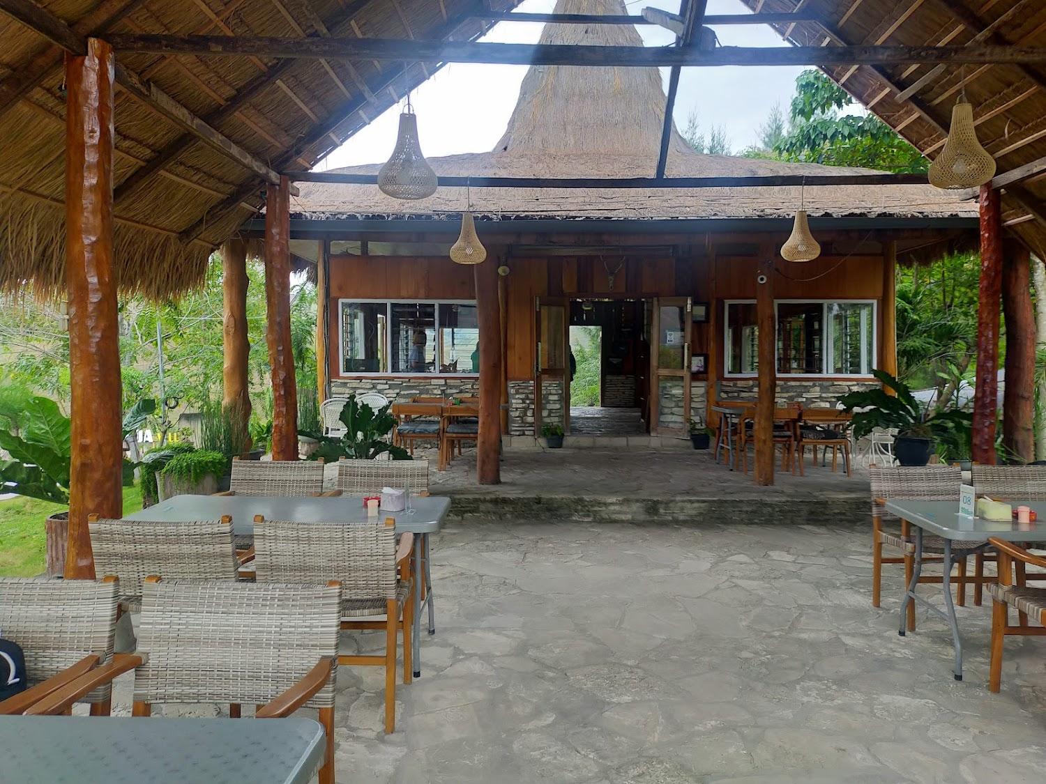 Cover Image for Morinda Villa and Resto
