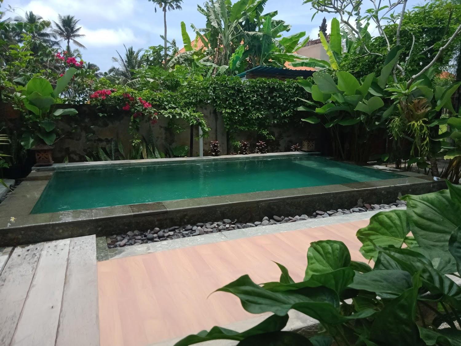 Cover Image for Ona House