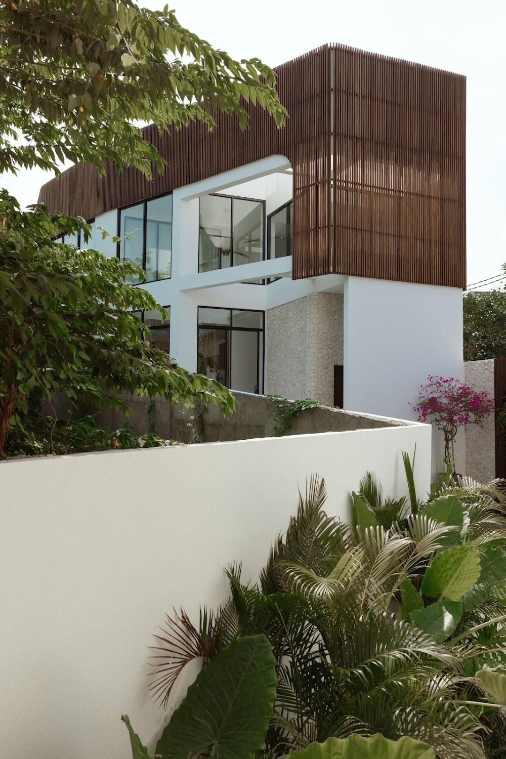 Cover Image for The River Villa by BREIG