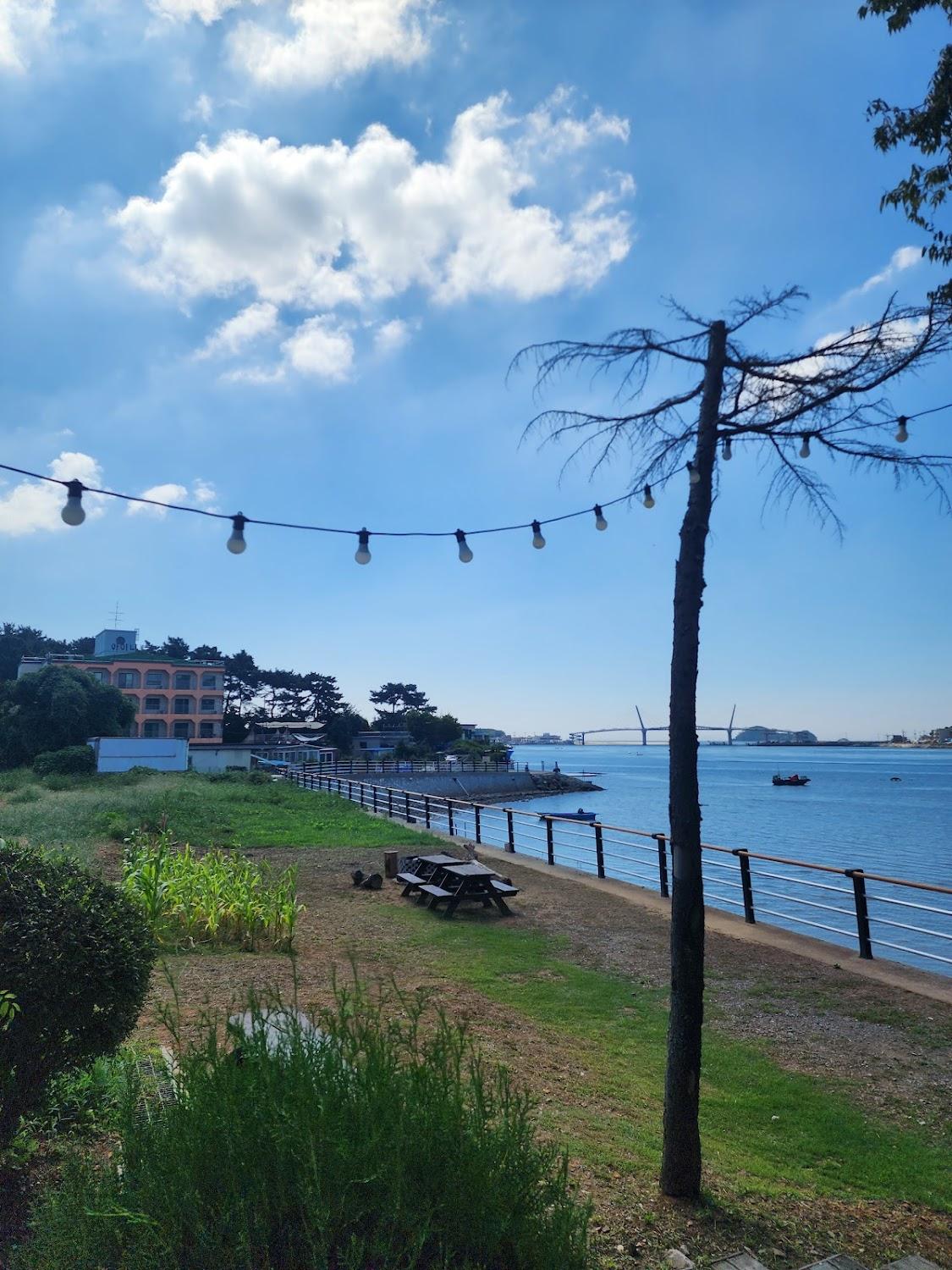 Cover Image for 안면도서쪽하늘펜션