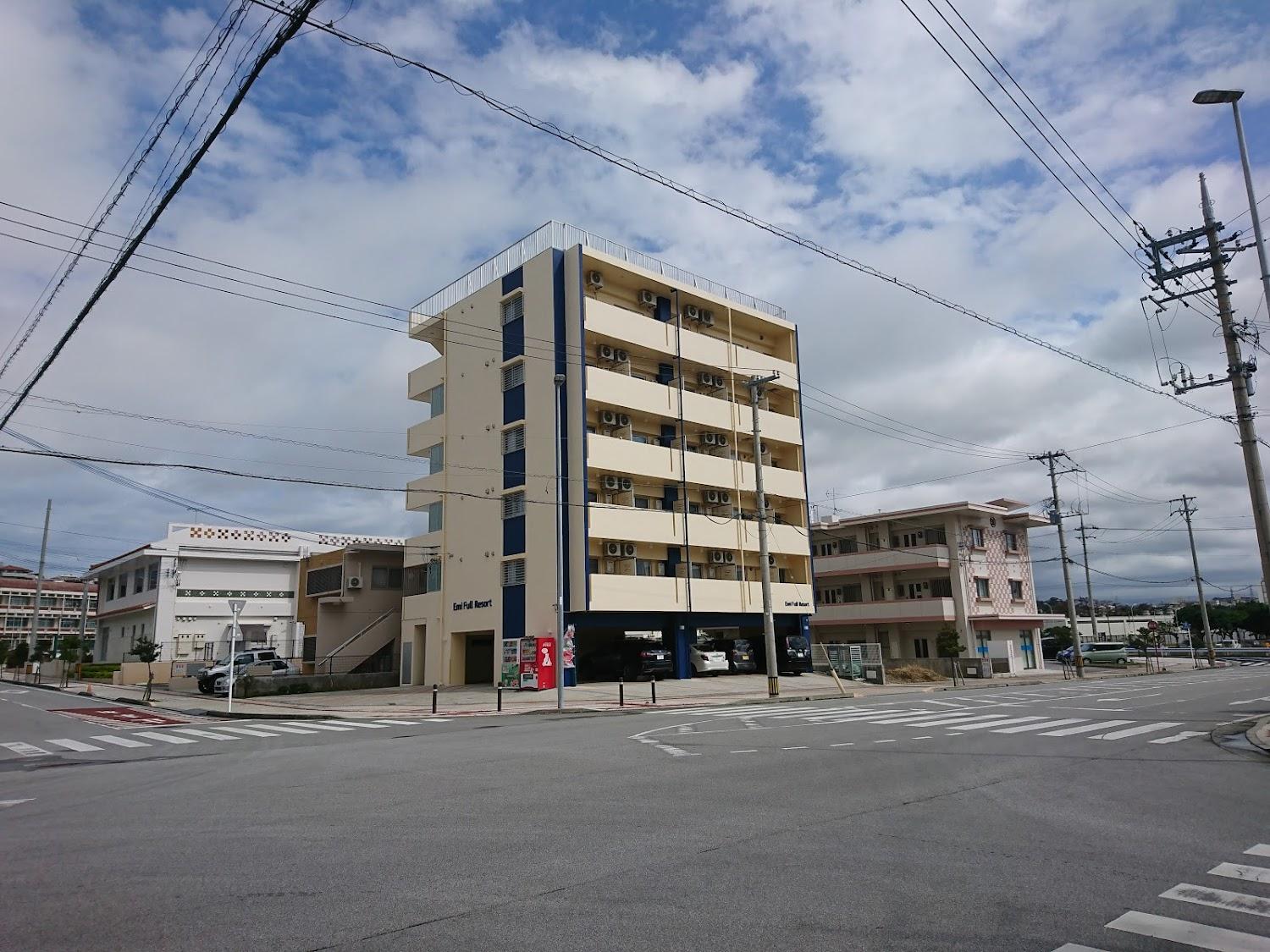 Cover Image for Emi Full Resort