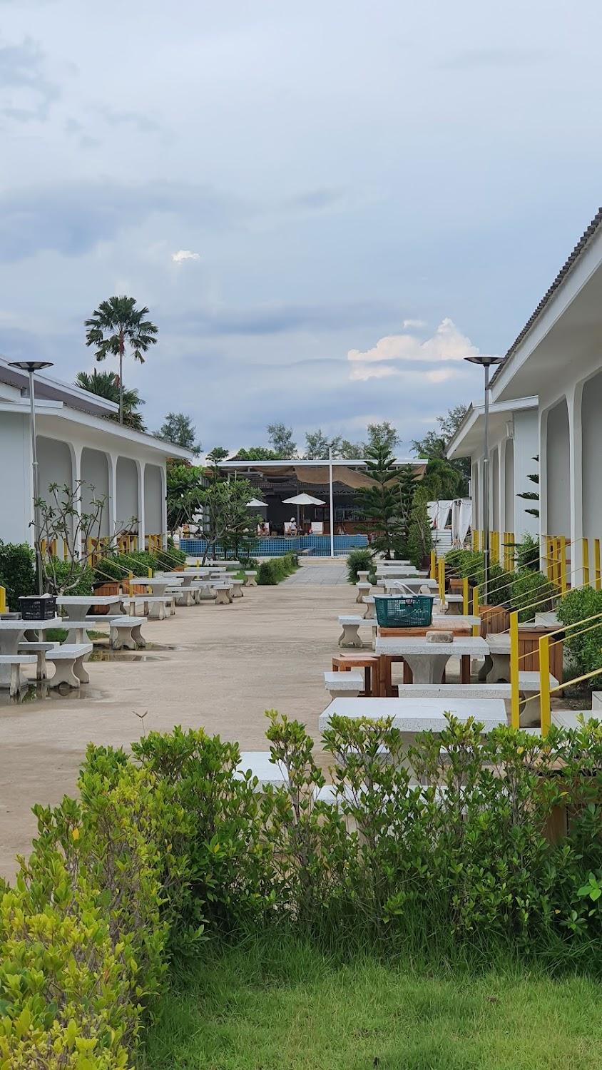Cover Image for The Toy Beach Resort