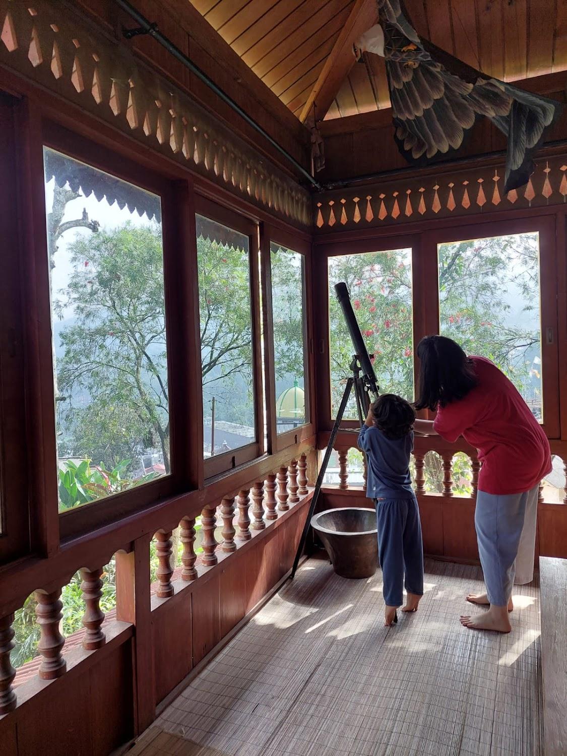Cover Image for Log Cabin Mountain View Tugu Selatan Puncak