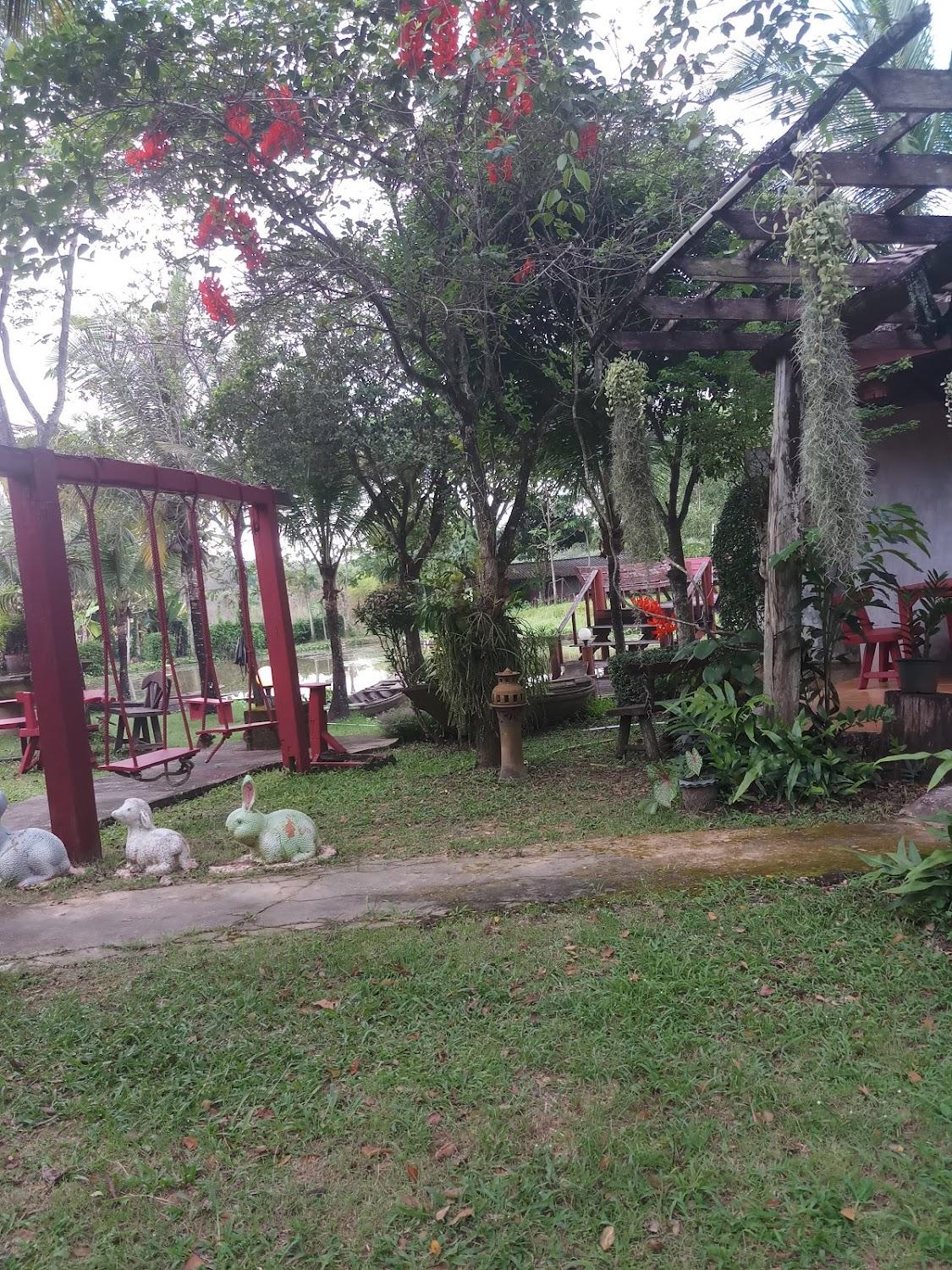 Cover Image for ภูไม้หนาว รีสอร์ท วังน้ำเขียว