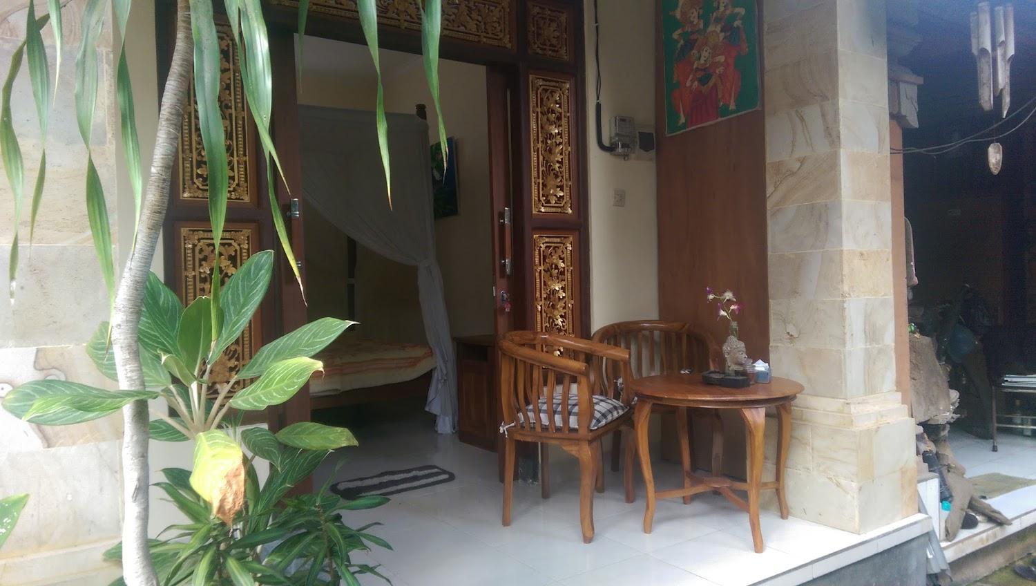 Cover Image for Arya's Home Stay