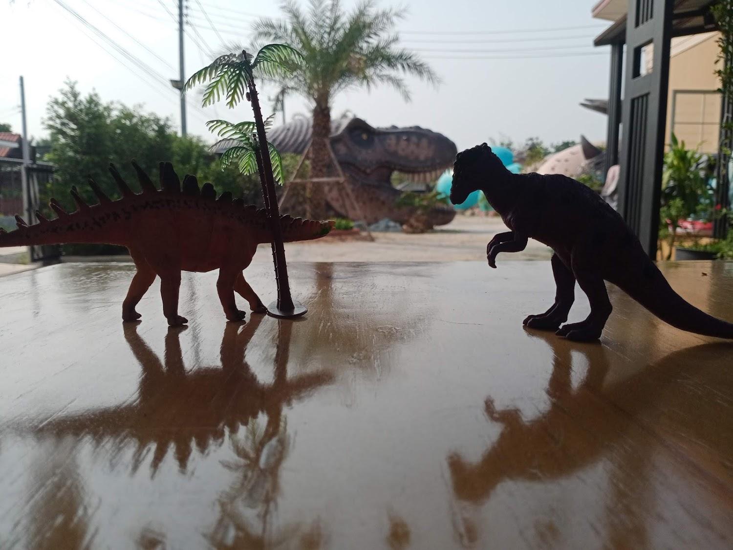 Cover Image for Dino Resort