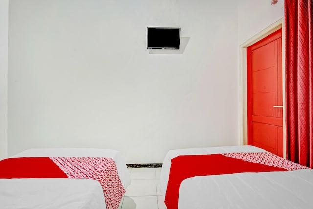 Cover Image for OYO Flagship 90717 Hotel Kalimantan Surabaya