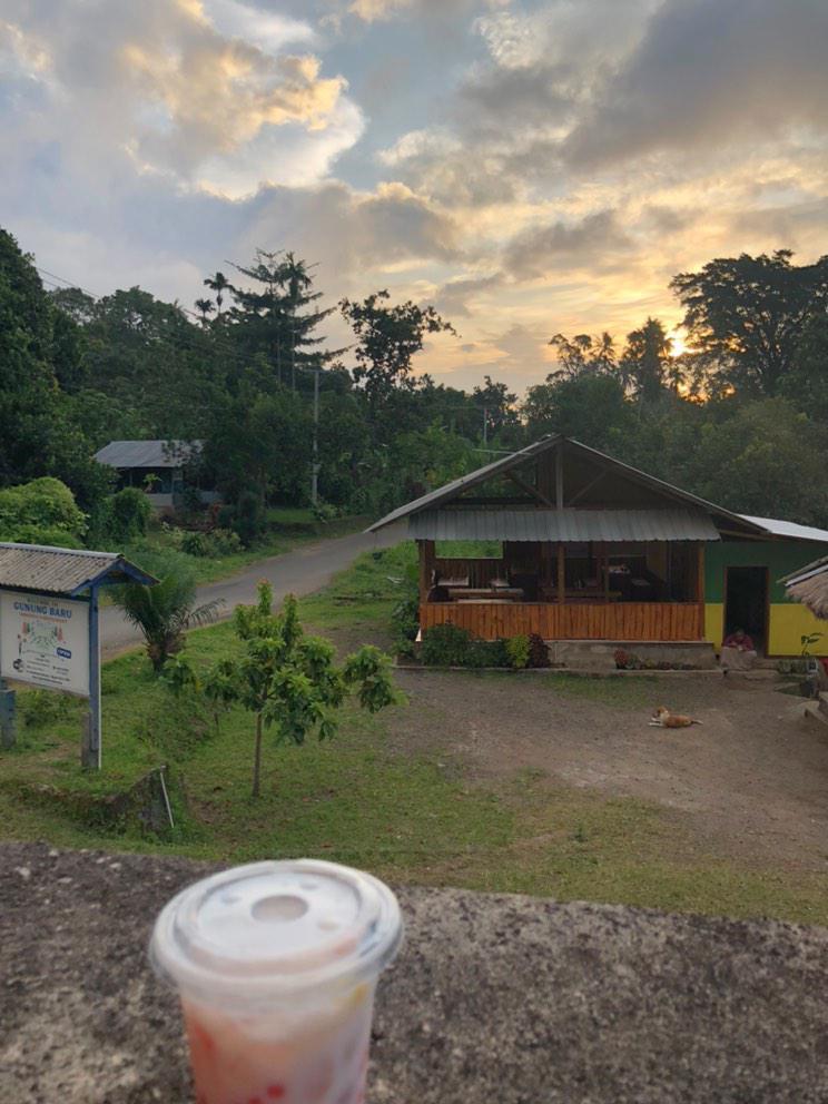 Cover Image for Ảnh At a glance