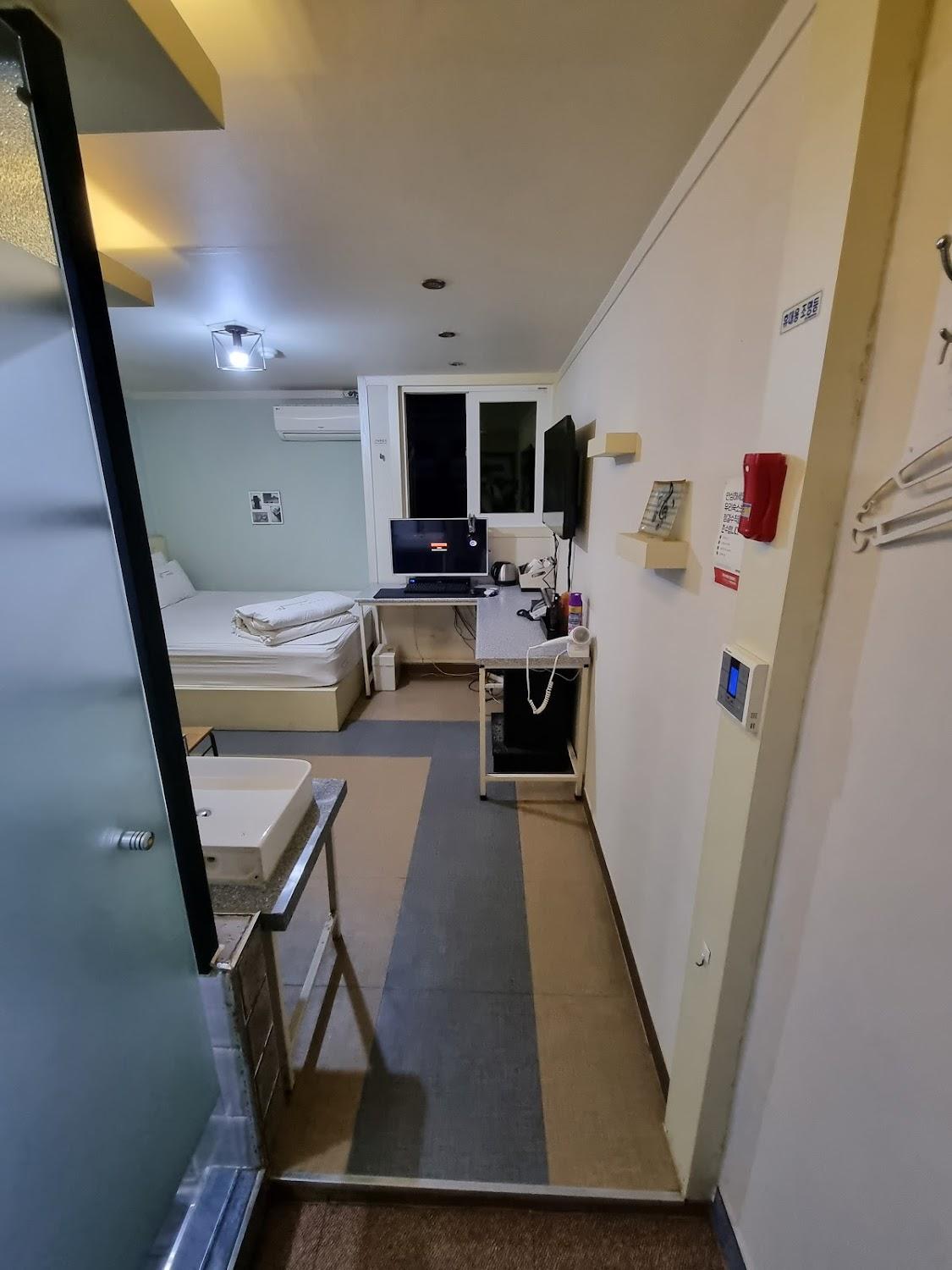 Cover Image for Ja Motel
