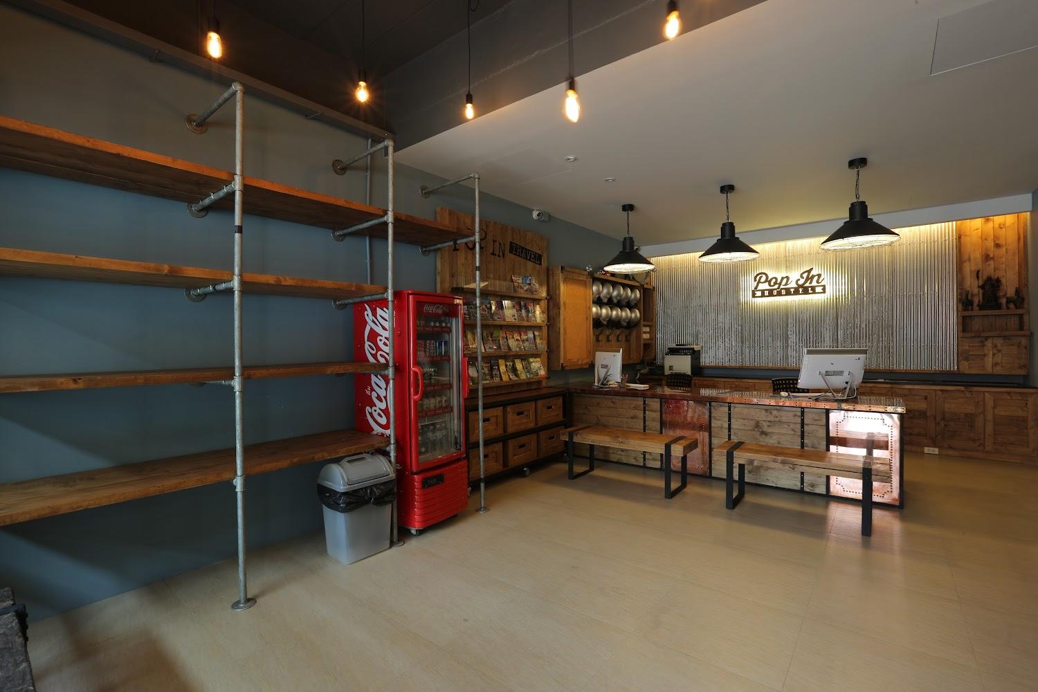 Cover Image for Pop in Hostel