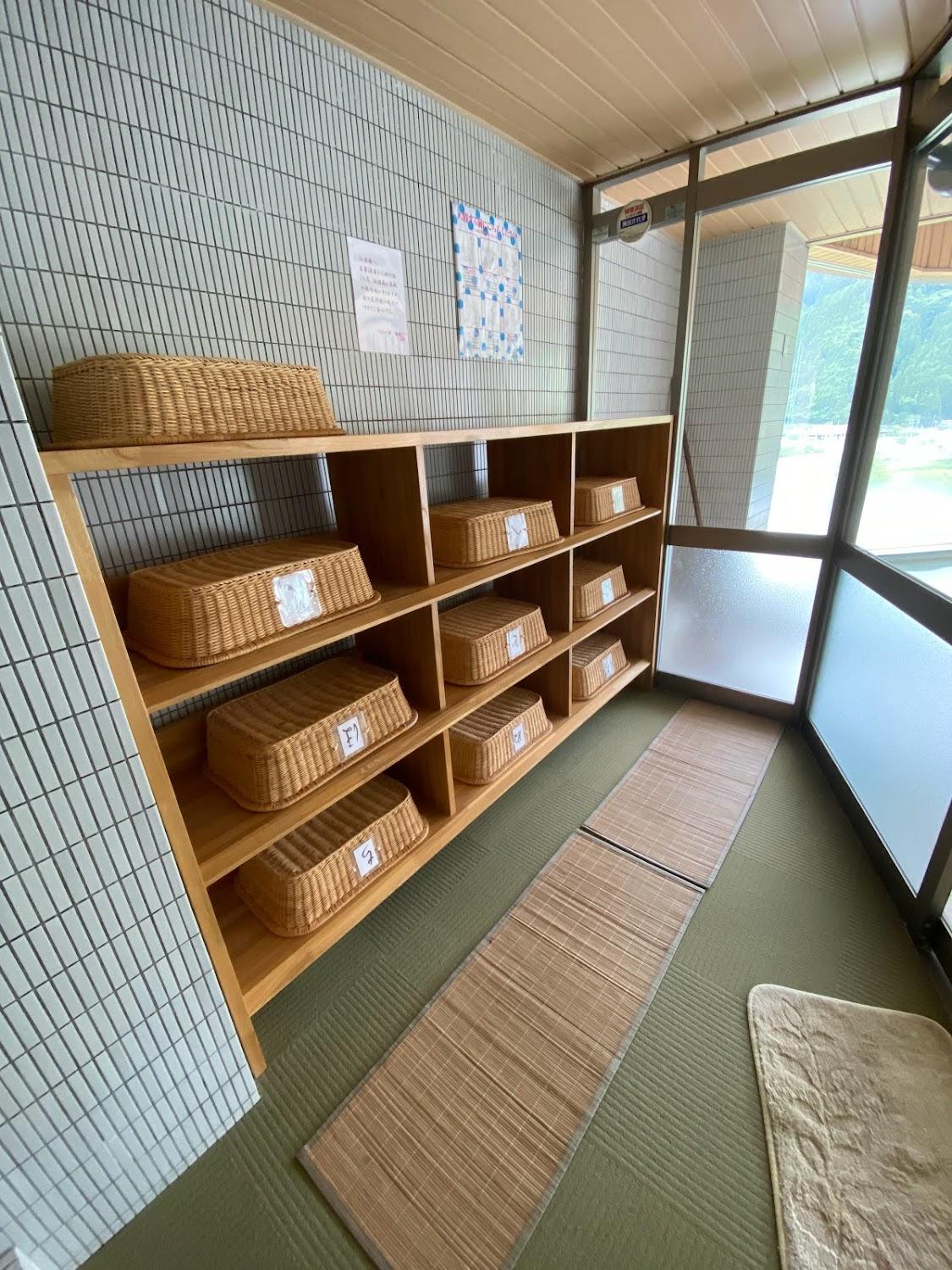 Cover Image for ホテル扇屋