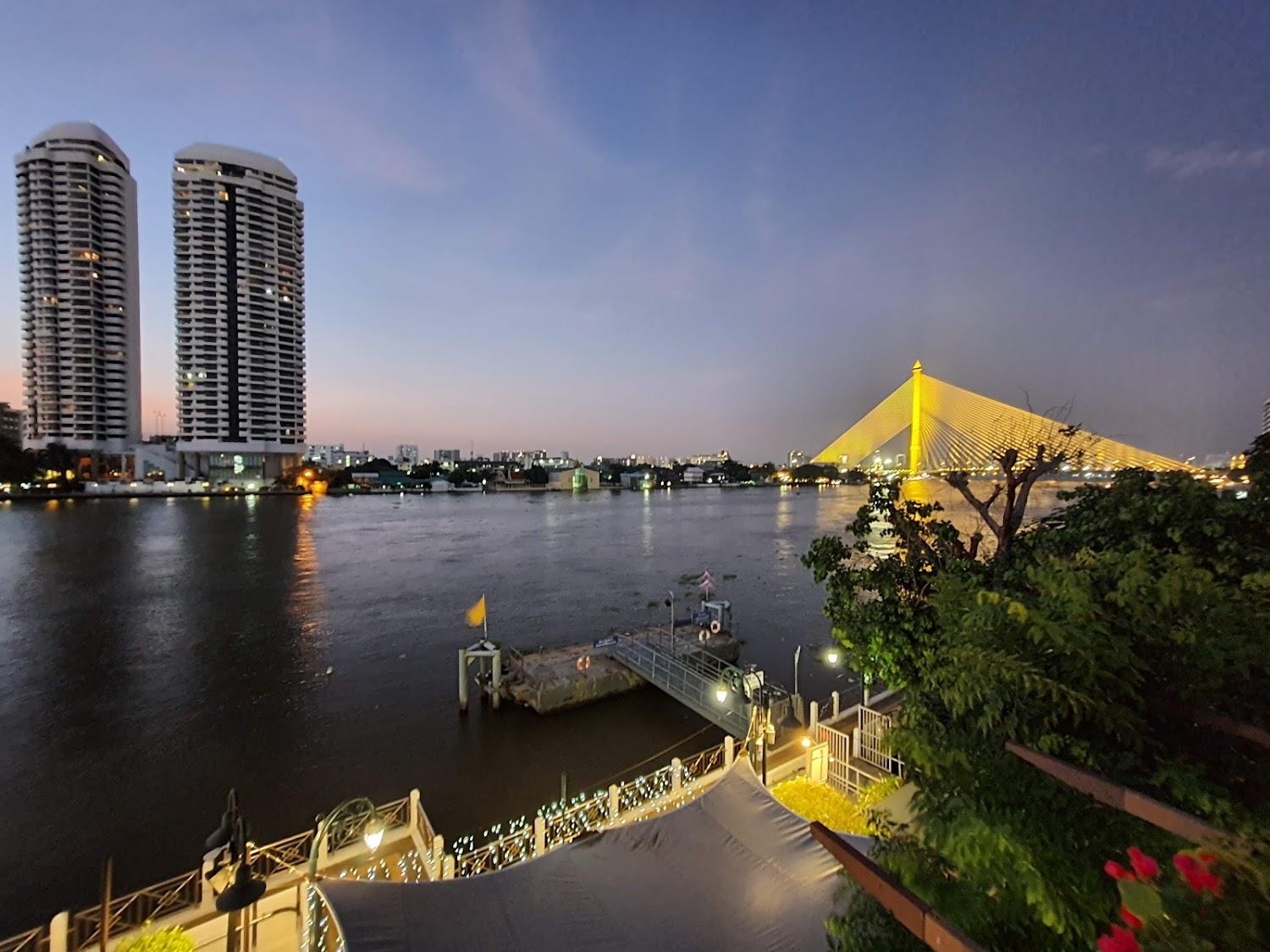 Cover Image for Riva Surya Bangkok