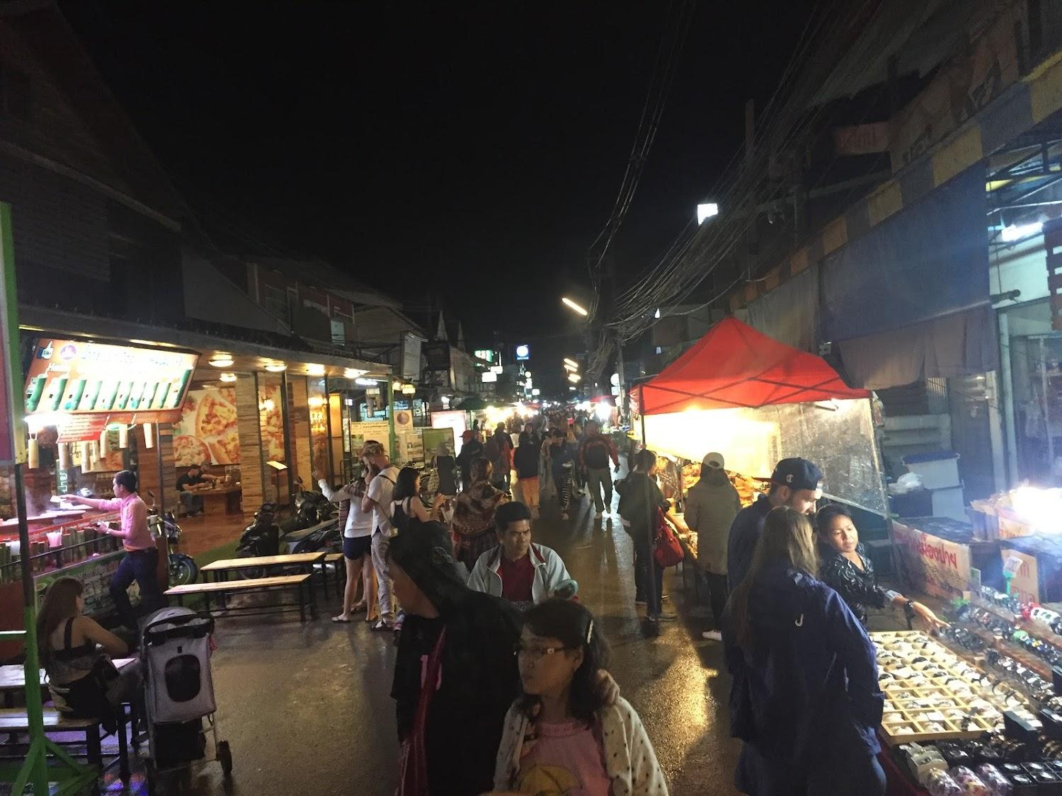 Cover Image for บ้านฅนปาย / BAANKONPAI / 반콘 빠이