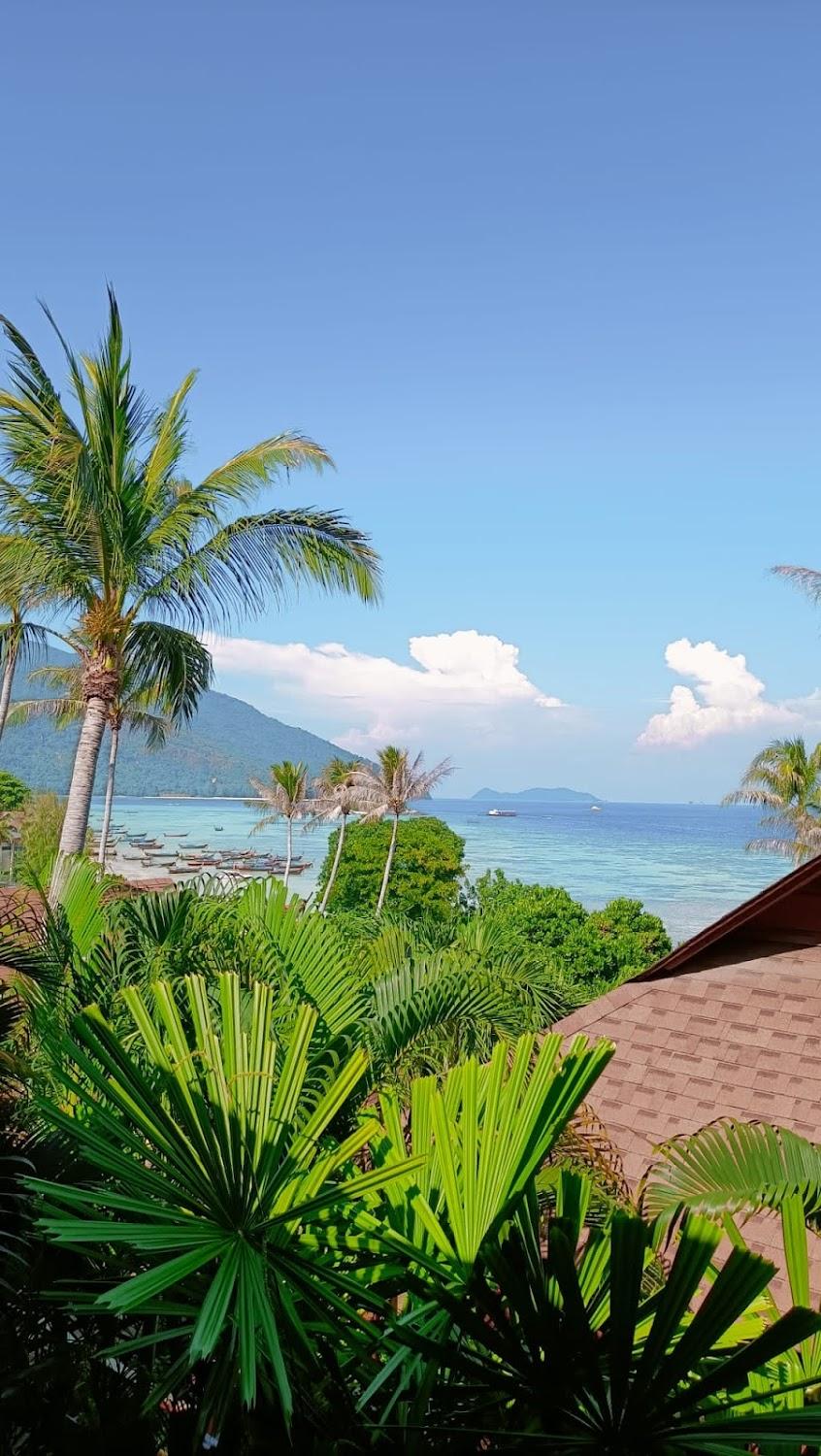 Cover Image for Ten Moons Lipe Resort