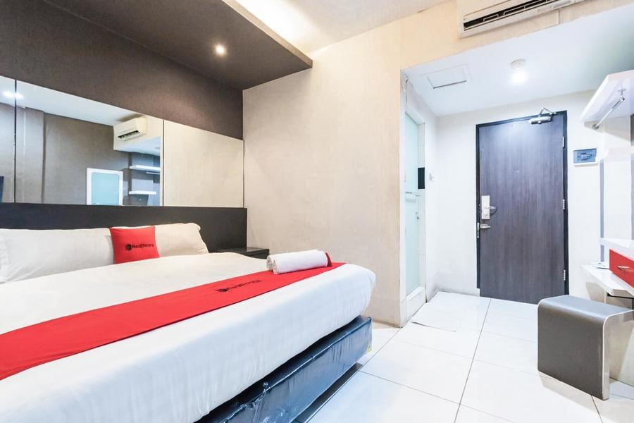 Cover Image for RedDoorz Plus @ Jalan Darussalam Medan