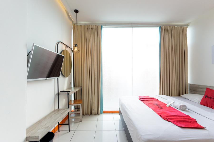 Cover Image for RedDoorz near Mangga Dua Mall