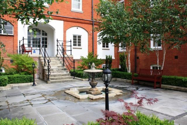 Cover Image for Brandenburgh House (Studios2let)