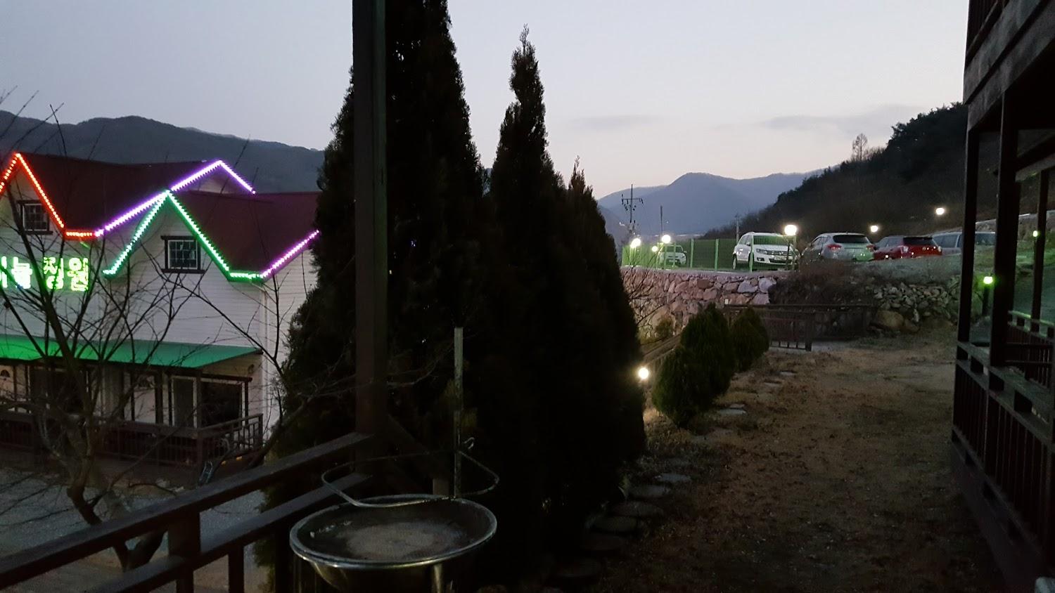 Cover Image for 하늘정원펜션