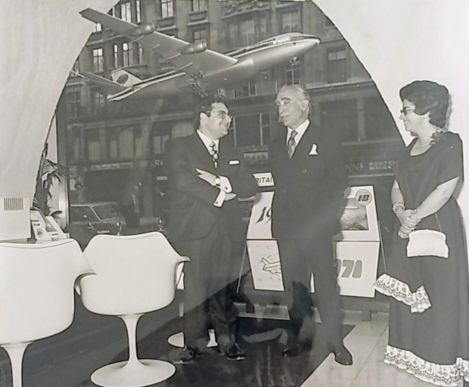 Cover Image for The Glass House