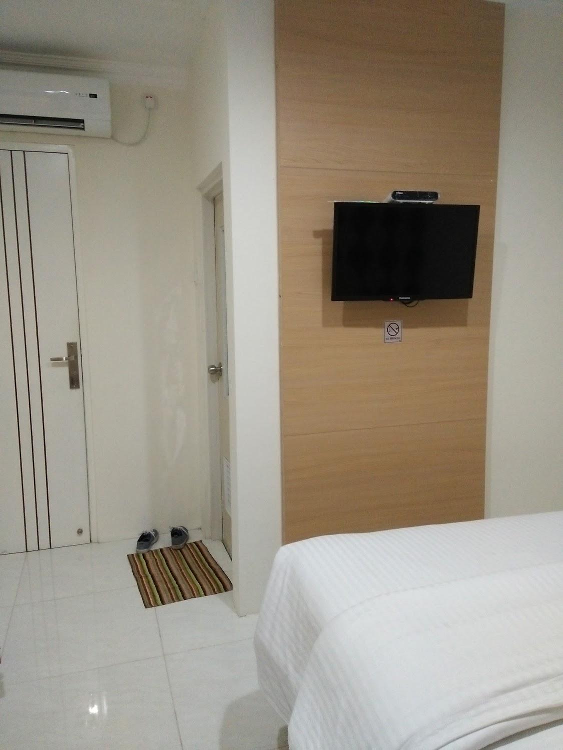 Cover Image for RedDoorz near MT Haryono Semarang