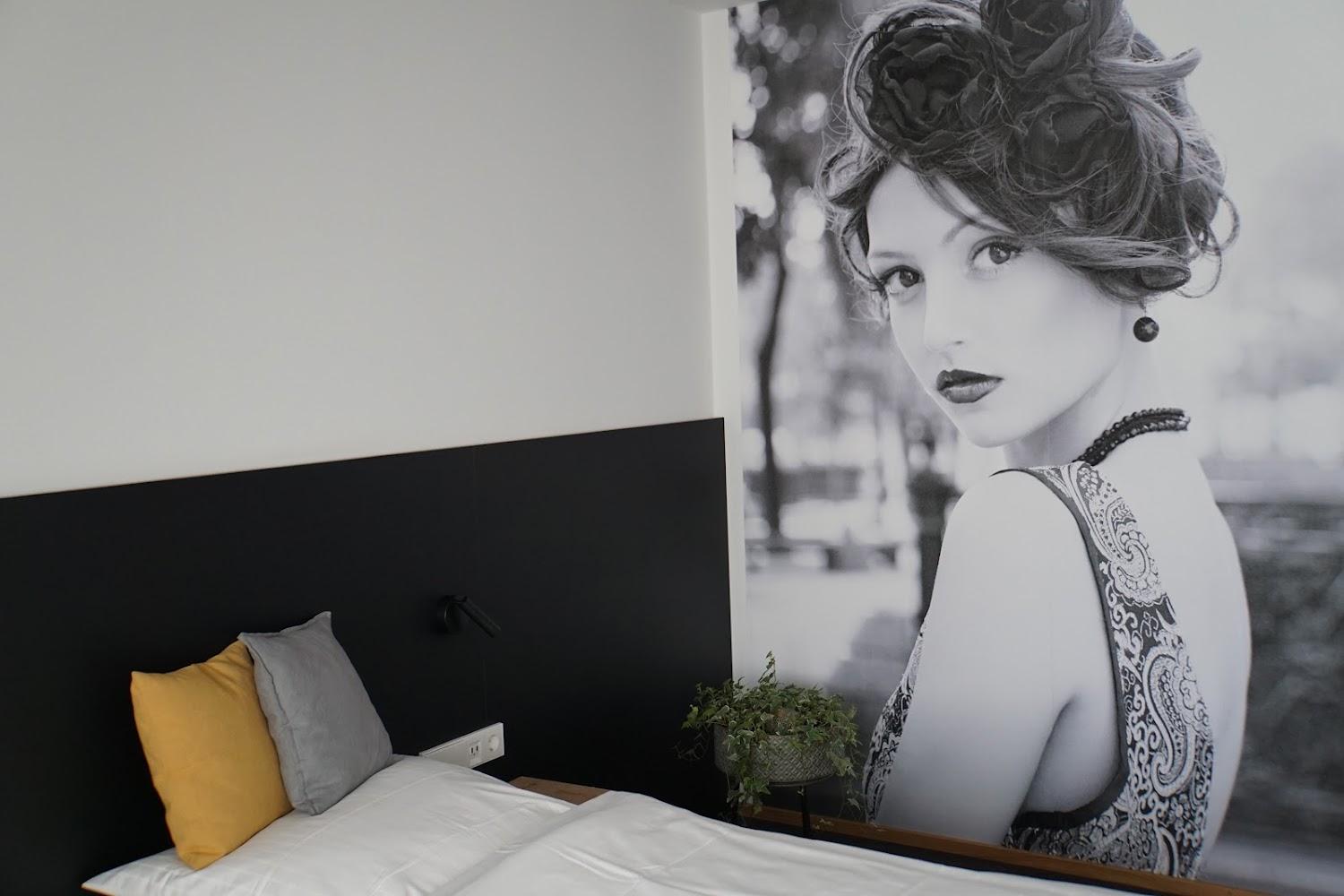 Cover Image for Gasthaus-Hotel Adler
