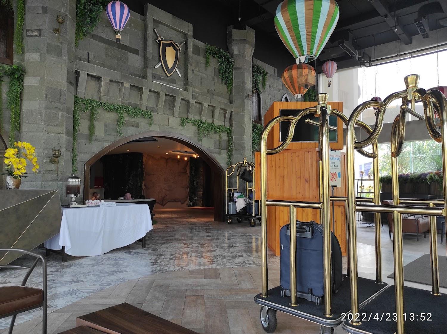 Cover Image for Jamboo Kingdom Hotel & Resort