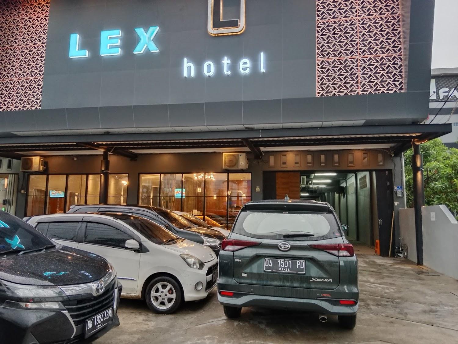 Cover Image for LEX Hotel Banjarmasin By Excelsior