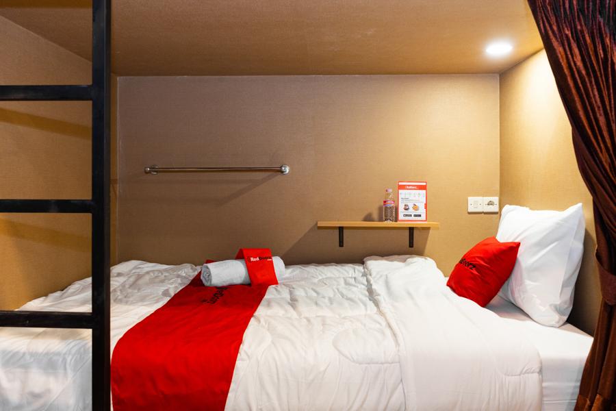Cover Image for RedDoorz Hostel @ DI Panjaitan Simpang Lima