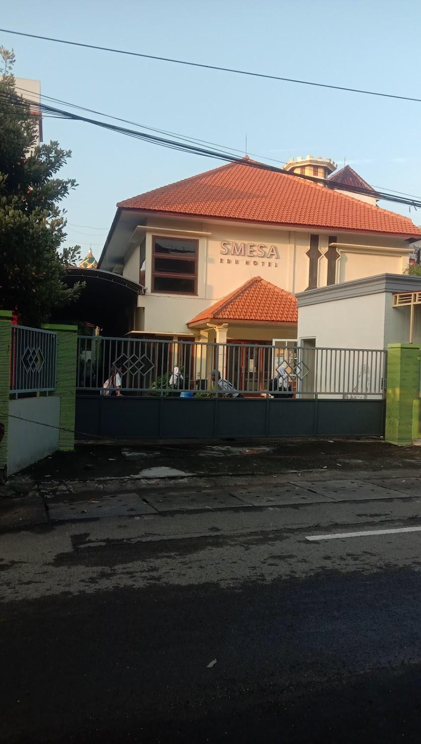 Cover Image for SMESA Edotel Syariah Surabaya Mitra RedDoorz
