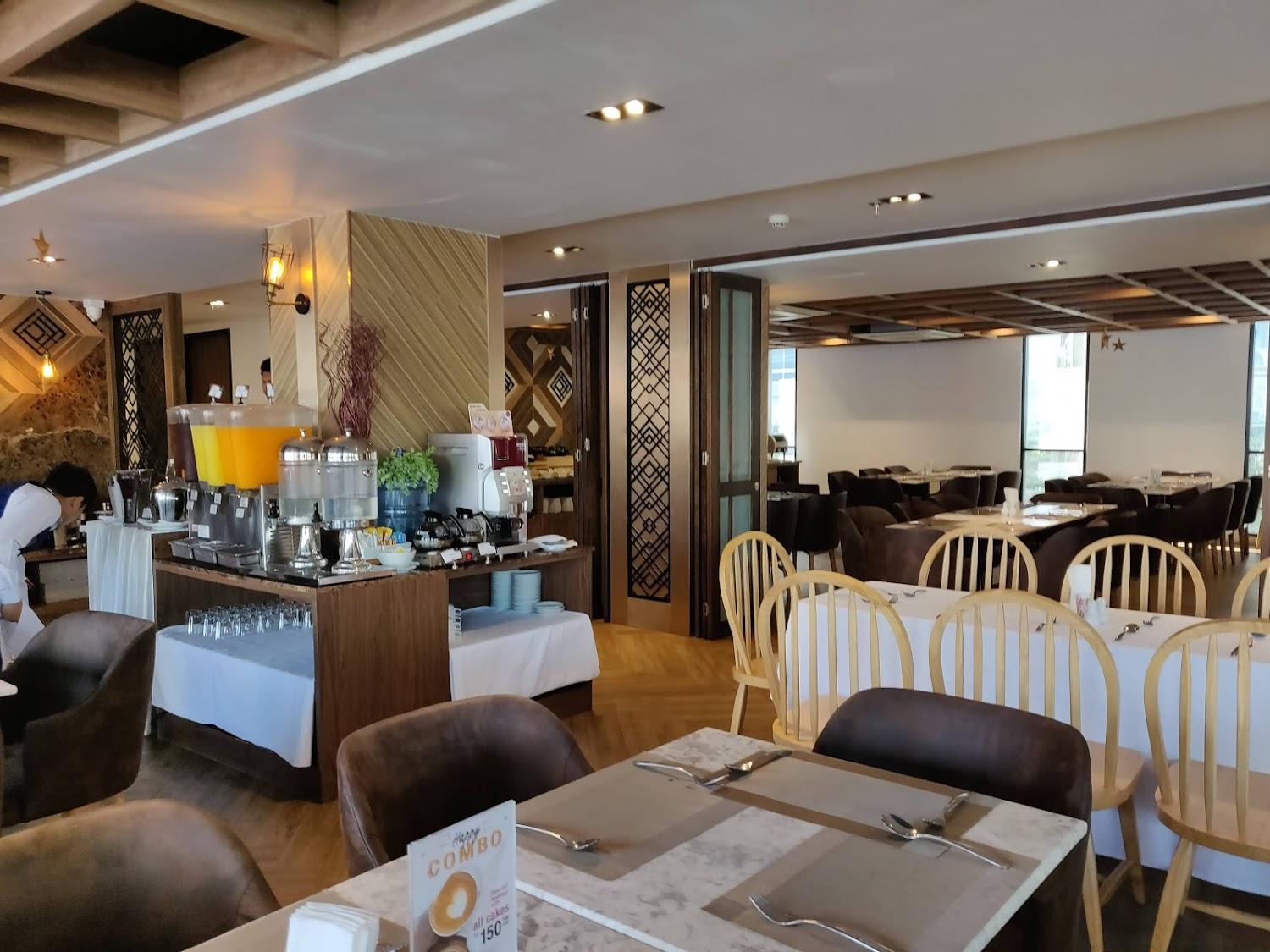 Cover Image for Zayn Hotel Bangkok