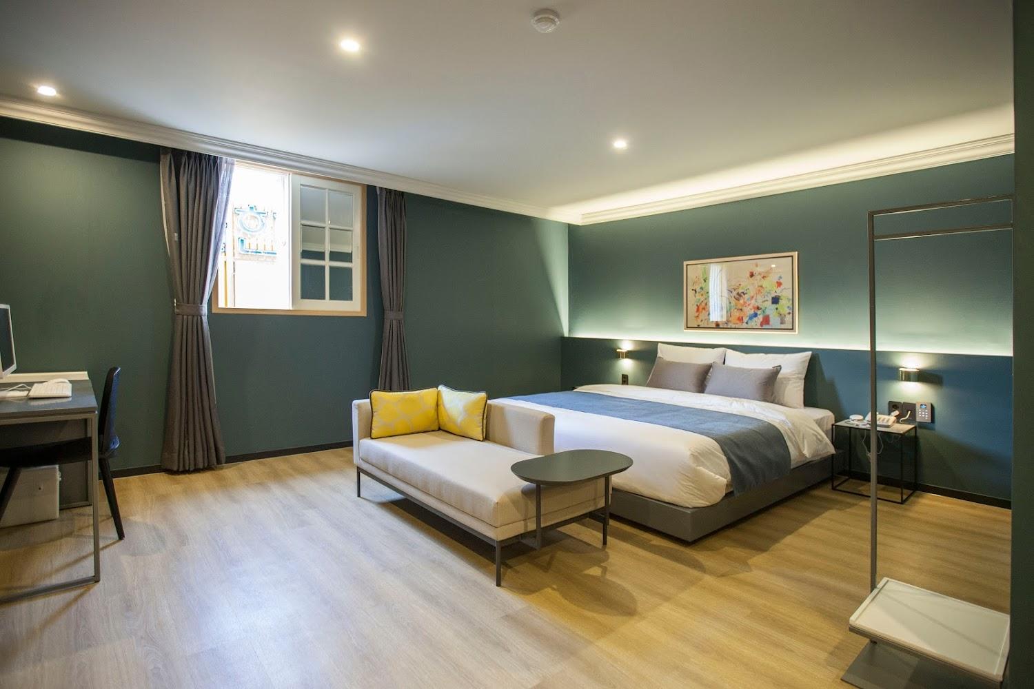 Cover Image for Brown Dot Hotel - Masan Odong