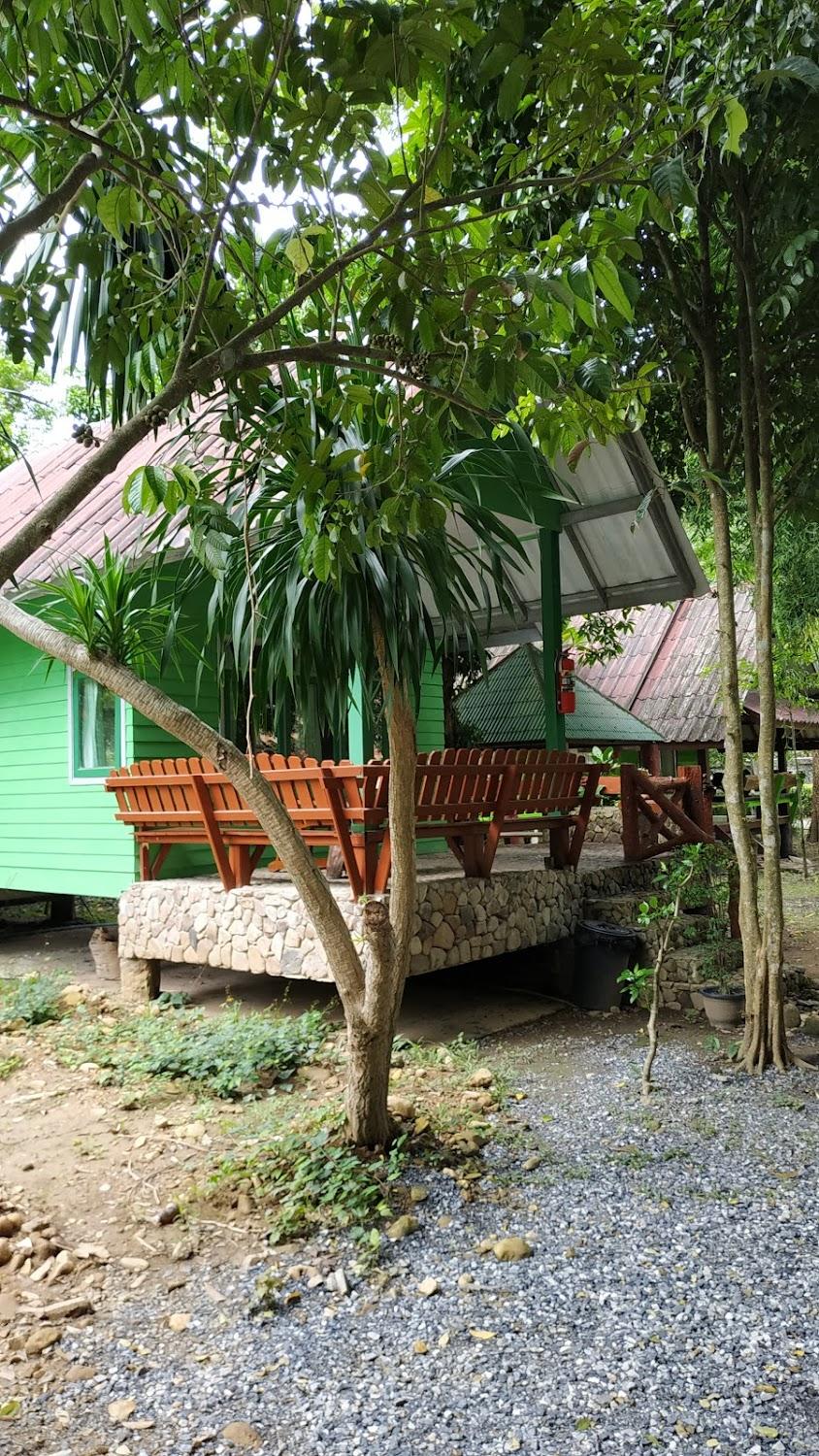 Cover Image for บ้านสวนธาราทิพย์ รีสอร์ท