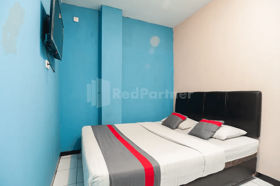 Cover Image for J&B Rooms Pramuka Jakarta RedPartner