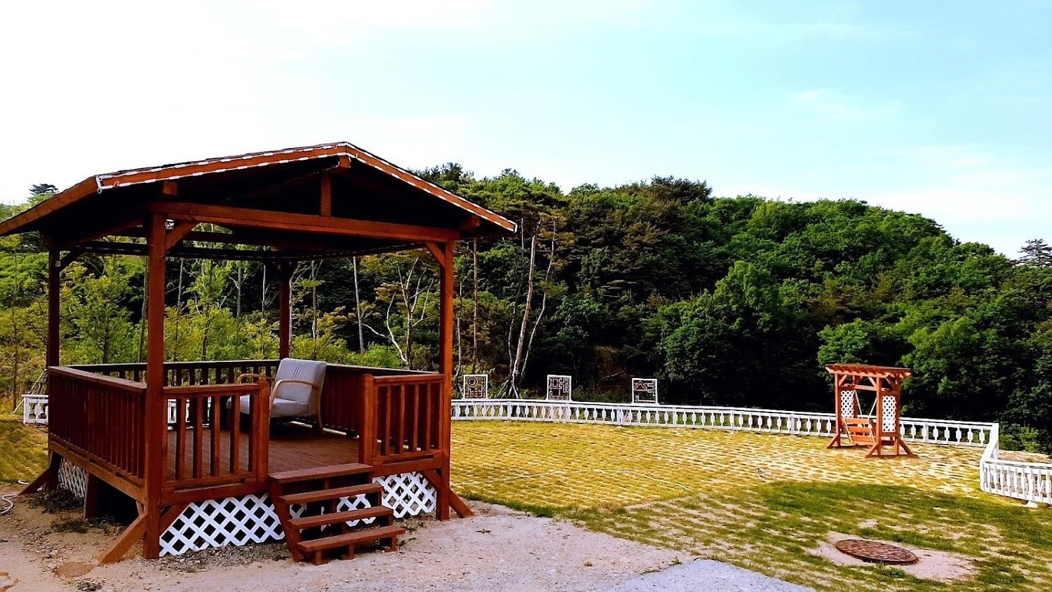 Cover Image for 눈코입펜션